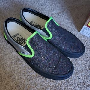 💚 Custom Vans Slip Ons 💚